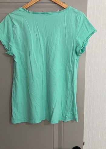 Yeşil Baskılı Kadın Tişört - Görsel 3