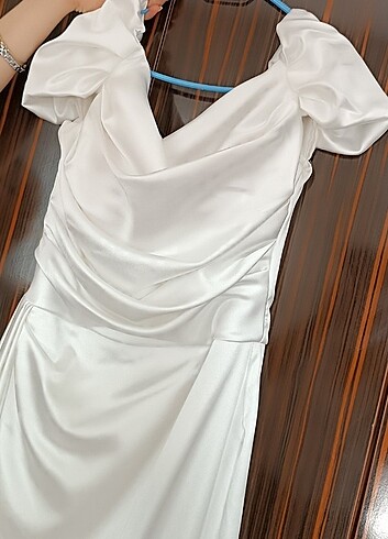 Diğer Beyaz isteme elbisesi, nikah elbisesi