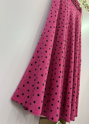 Puantiyeli Pileli Pembe Uzun Etek - Görsel 2