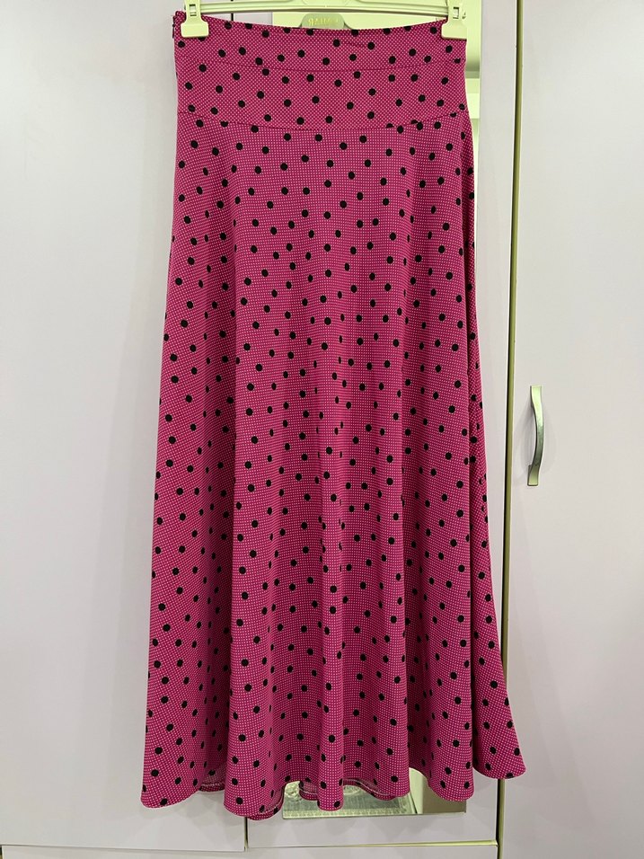 Puantiyeli Pileli Pembe Uzun Etek - Görsel 3