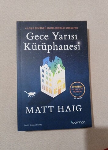Gece yarısı kütüphanesi