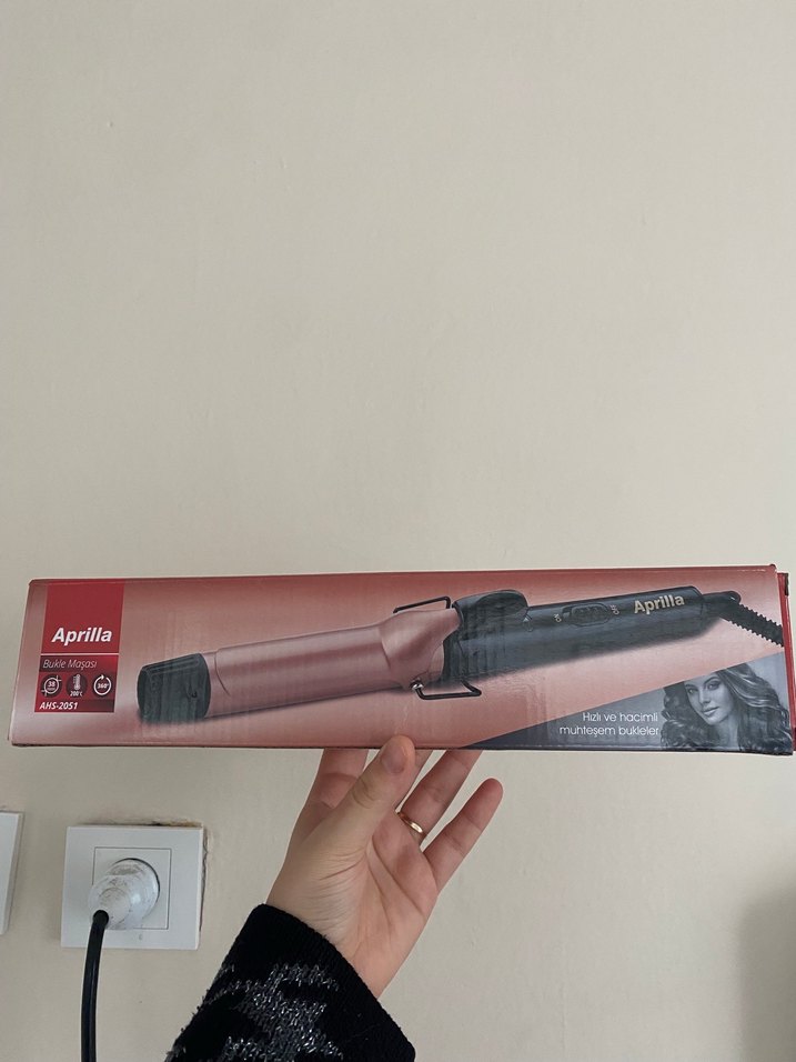 Pembe Aprilla Saç Şekillendirici - Görsel 3