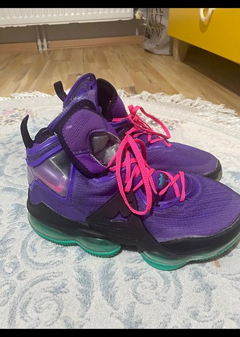 Bağcıklı Mor Basketbol Ayakkabısı