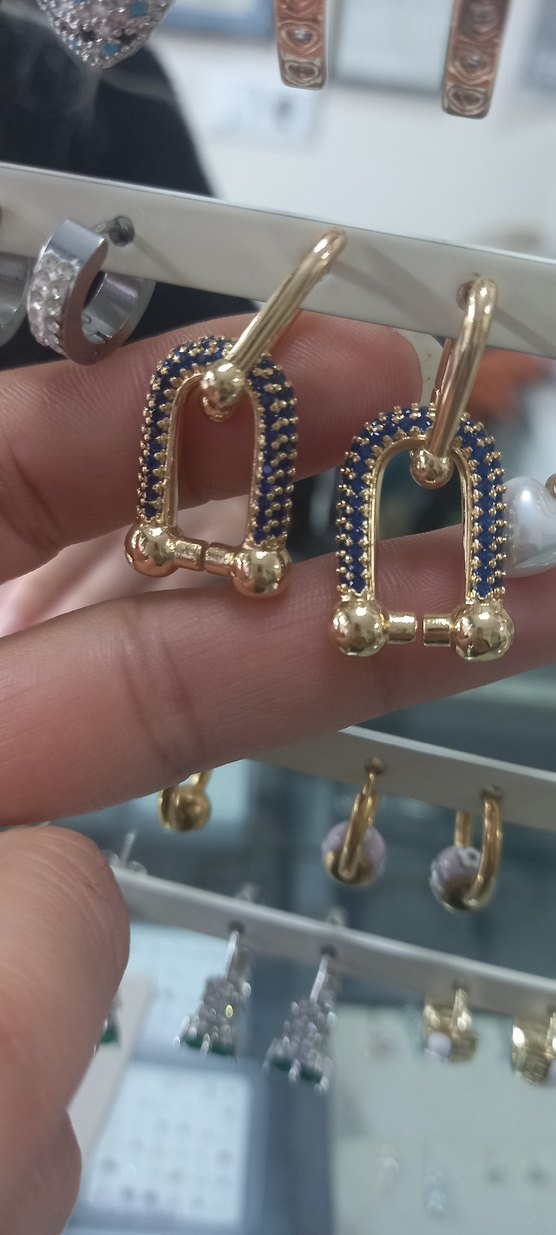 Tifani mavi taşlı küpe - Görsel 3