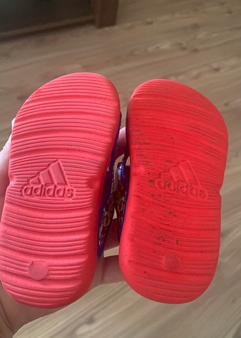 20 Beden çeşitli Renk Çocuk Marvel Temalı Renkli Adidas Sandalet 20 no