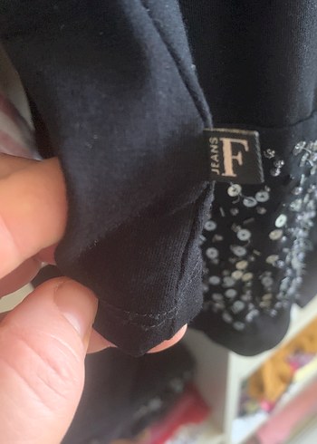 Ferre marka Siyah viskon V Yaka Uzun Kollu Pul Detaylı Bluz M - Görsel 7