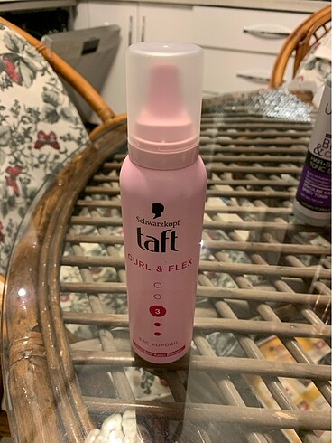 Schwarzkopf taft saç köpüğü