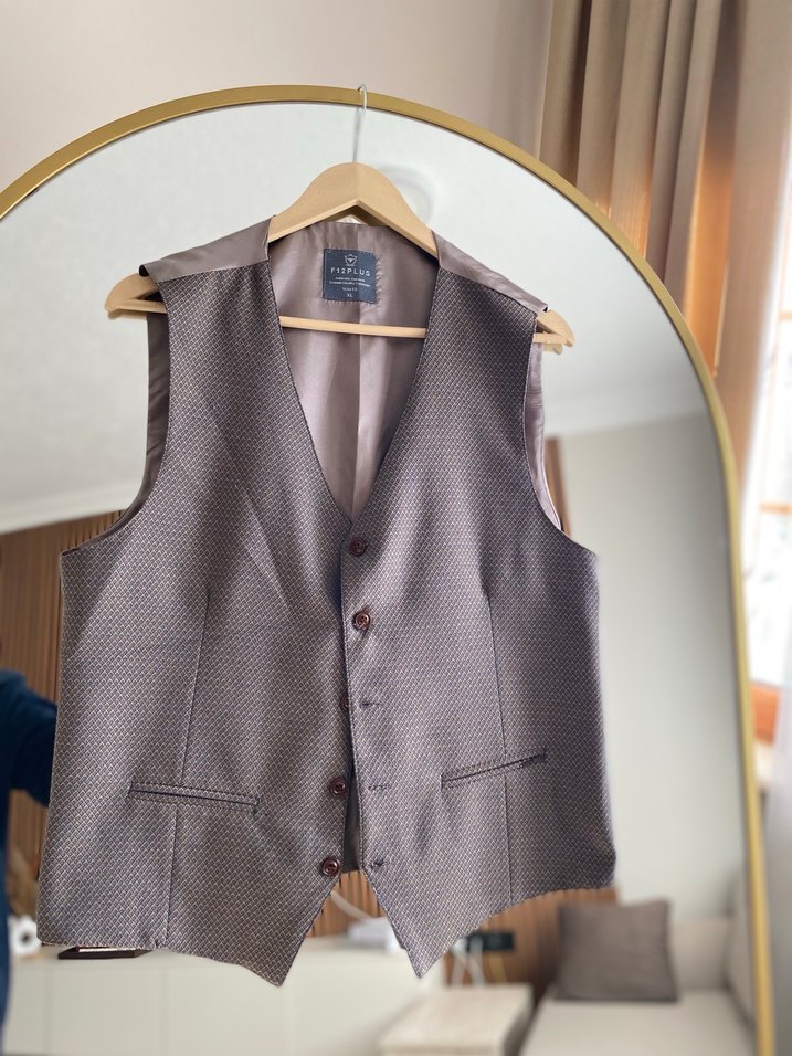 Kahverengi Düğmeli Erkek Yelek - Görsel 2