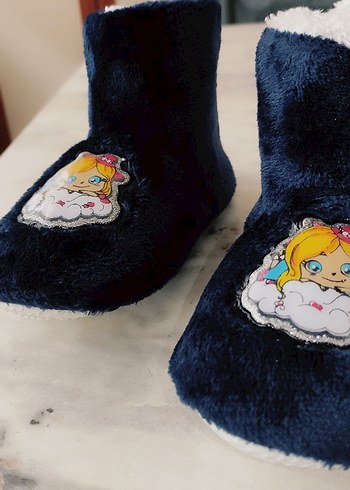 Nakışlı Kürklü Kız Çocuk Ev Terliği - Görsel 7