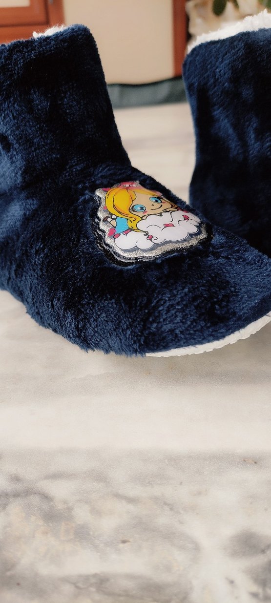 Nakışlı Kürklü Kız Çocuk Ev Terliği - Görsel 4