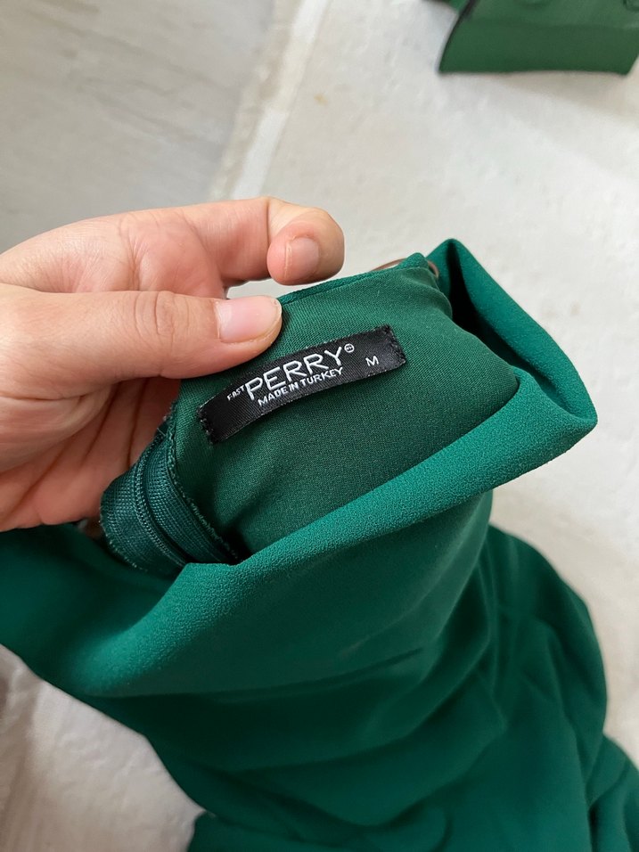 Beli Kemerli Yeşil Uzun Elbise - Görsel 2