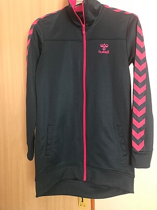 Hummel eşofman üstü