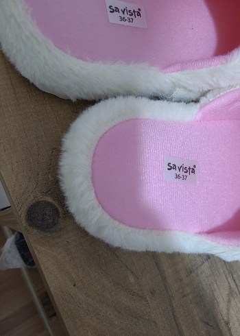 Nakışlı Beyaz Peluş Kadın Ev Terliği - Görsel 6