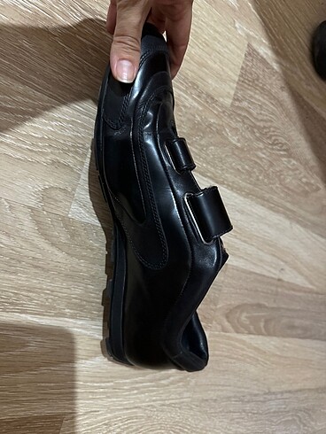 45 Beden siyah Renk Prada ayakkabı