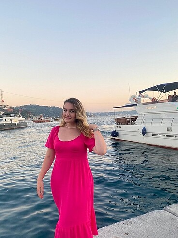 xl Beden pembe göğüs dekolteli elbise