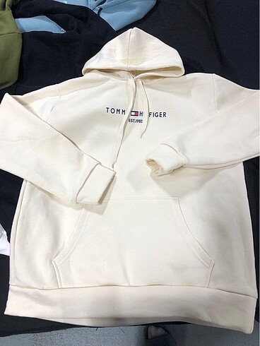 Kapüşonlu sweat