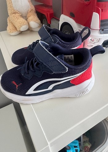 23 Beden Puma çocuk ayakkabı
