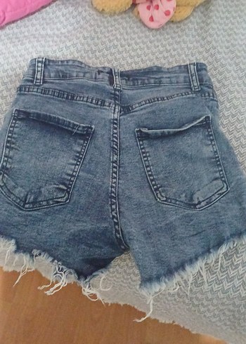 10 Yaş Beden cocuk mavi Renkli Yırtık Mini Denim Şort