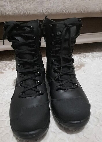 Diğer Siyah bot YDS markadir