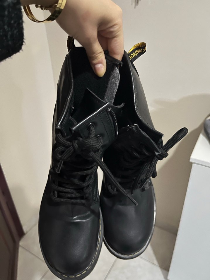 Kadın kısa bot - Görsel 3