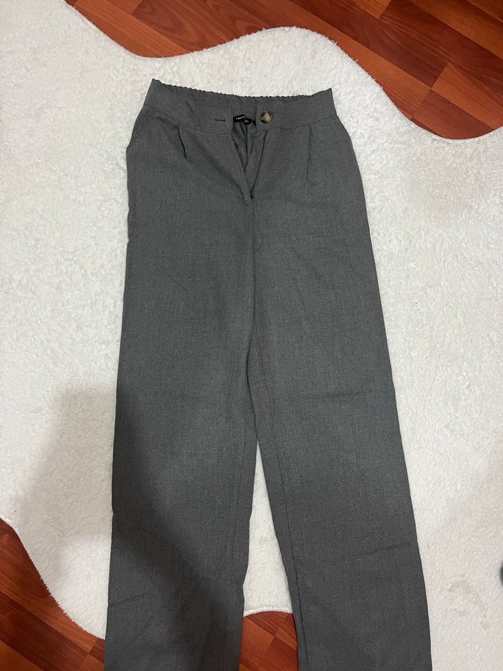 Gri Düğmeli Kadın Uzun Kumaş Pantolon - Görsel 2