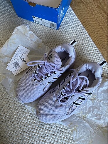 Adidas Spor Ayakkabı