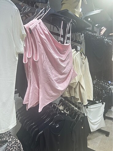 Zara Tem Omuz Bluz