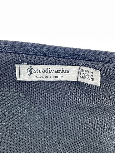 m Beden siyah Renk Stradivarius Bluz %70 İndirimli.