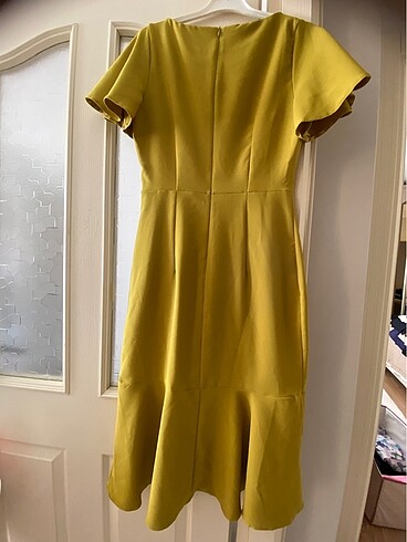 Yağ yeşili midi boy volanlı elbise - Görsel 6