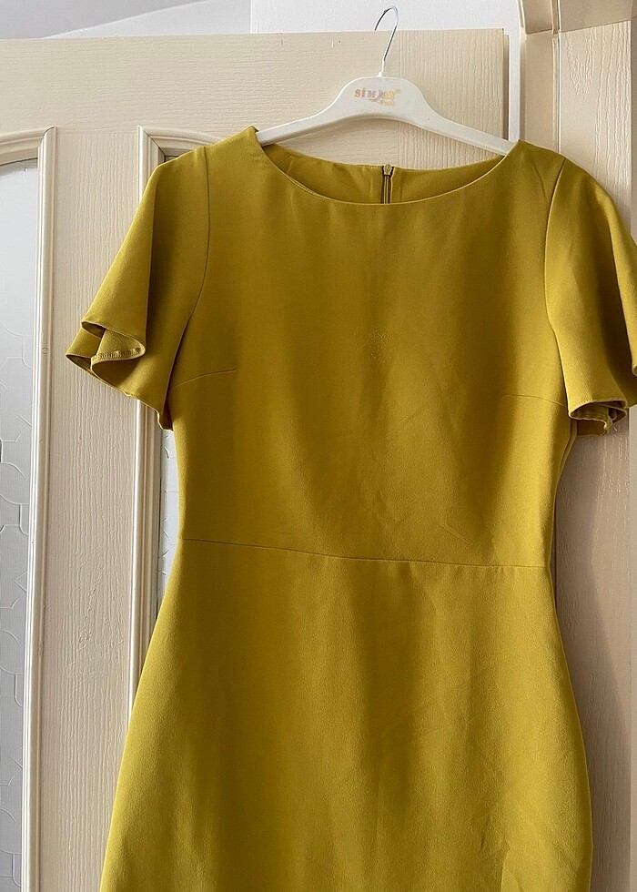 Yağ yeşili midi boy volanlı elbise - Görsel 5