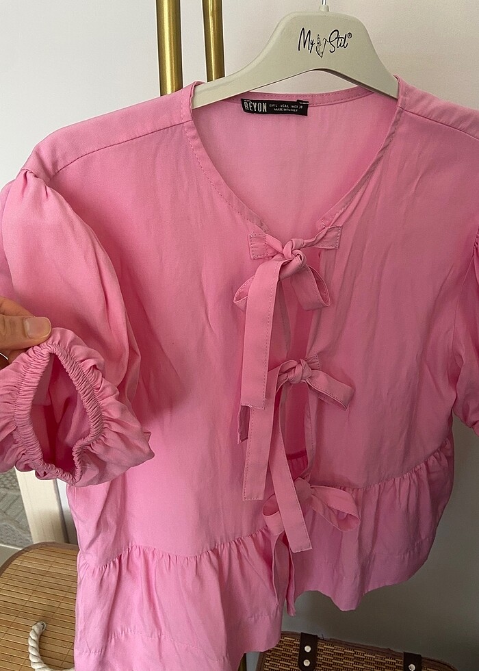 Fiyonk bağlamalı bluz - Görsel 5