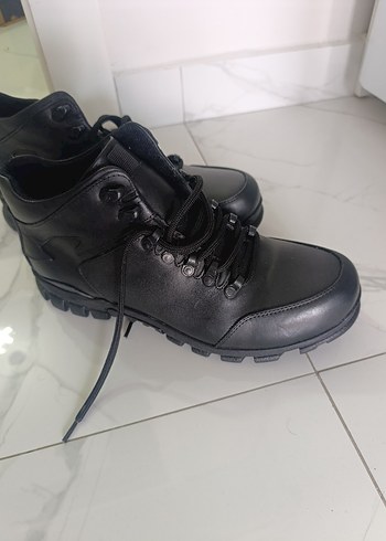 Caprito marka siyah bağcıklı erkek bot - Görsel 5