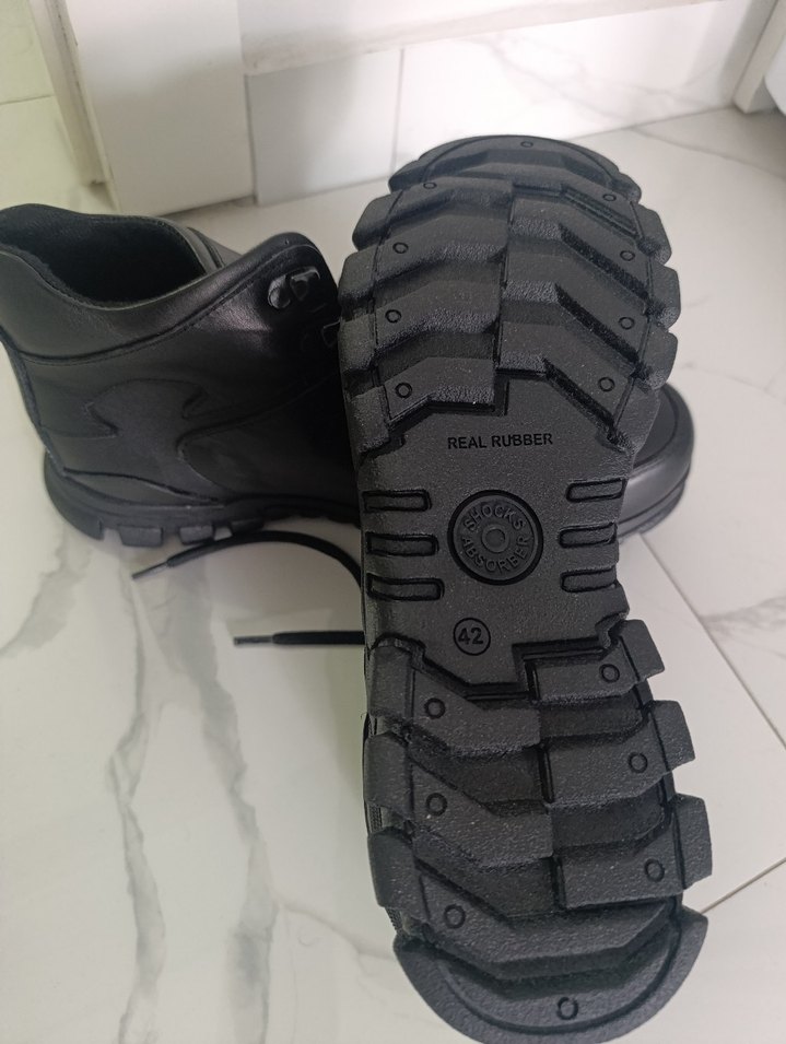 Caprito marka siyah bağcıklı erkek bot - Görsel 4