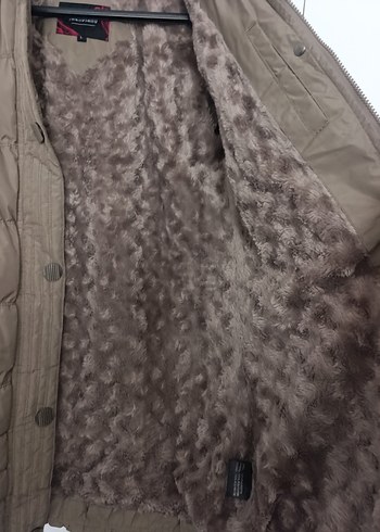 Bej Düğmeli Kadın Kışlık Mont - Görsel 3