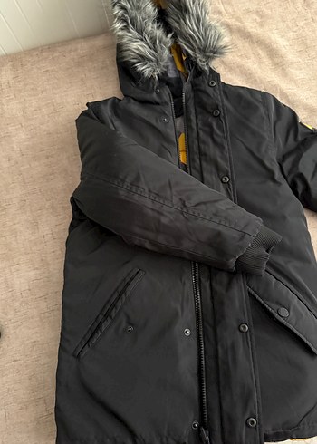Erkek Çocuk Siyah Kürklü Street Wear Mont