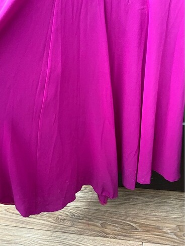 Diğer Omuzları taşlı vücudu saran pembe abiye