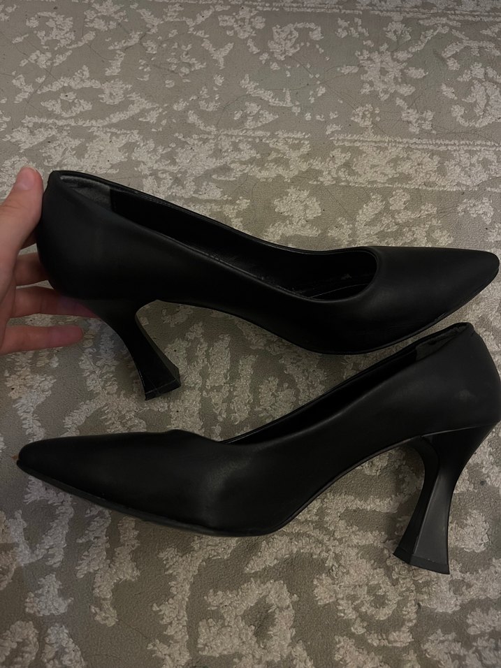 Siyah Deri Stiletto - Görsel 3