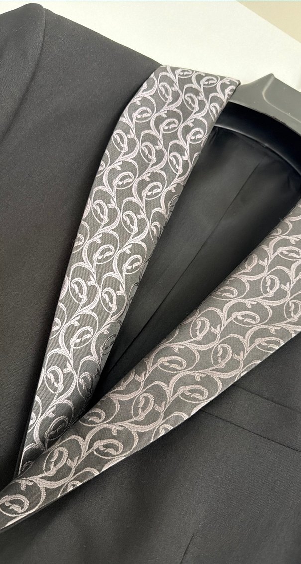 Klasik Siyah Yılan Desenli Düğmeli Erkek Takım Elbise - Görsel 3