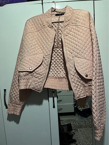 pembe crop ceket