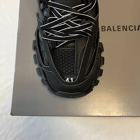 balenciaga track