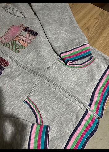 8 Yaş Beden LC Waikiki eşofman takımı