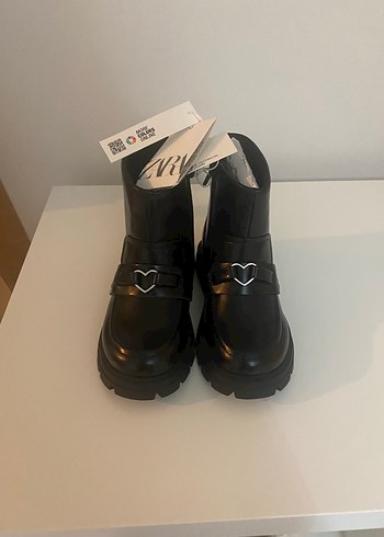 Zara kız çocuk etiketli bot - Görsel 3