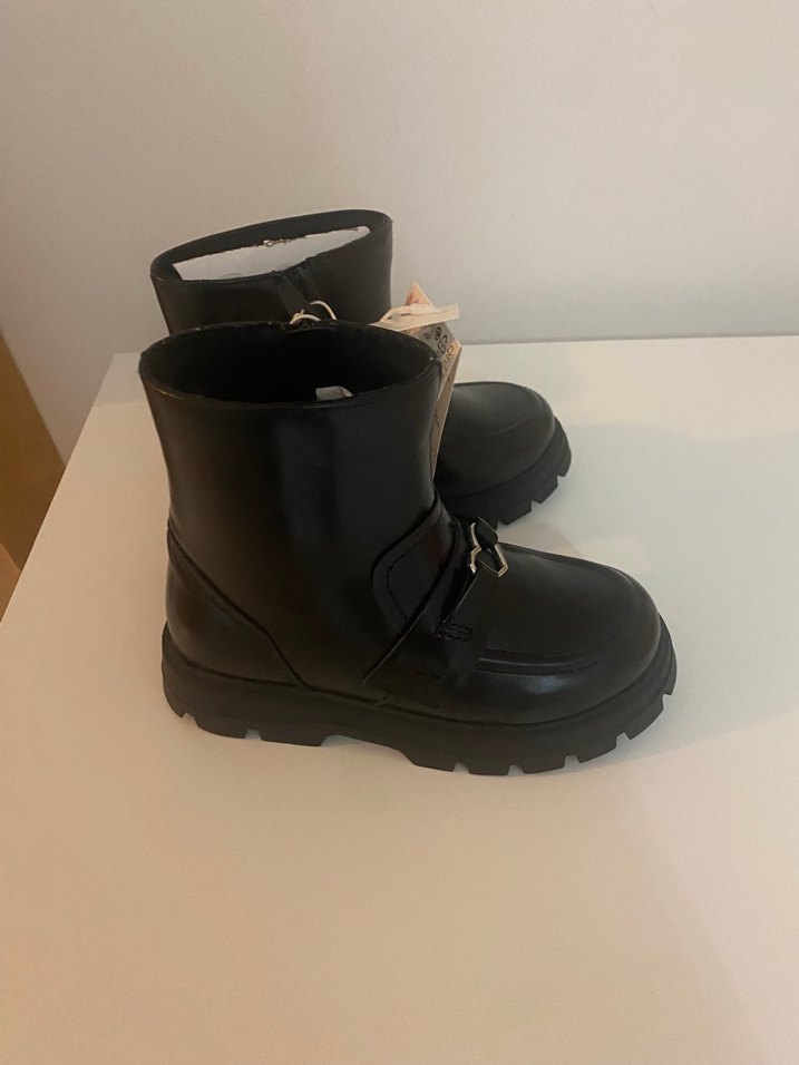 Zara kız çocuk etiketli bot - Görsel 2