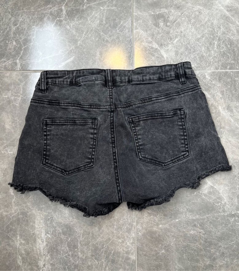 Gri Mini Kadın Denim Şort - Görsel 2