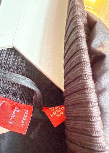 Siyah Düğmeli Kadın Şişme Yelek - Görsel 3