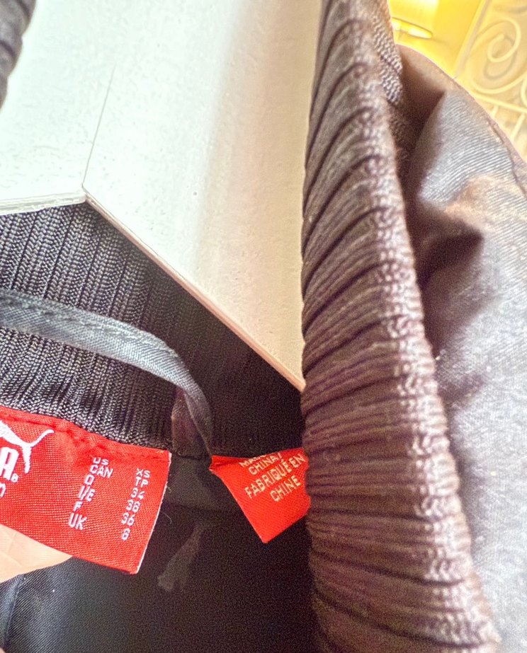 Siyah Düğmeli Kadın Şişme Yelek - Görsel 3