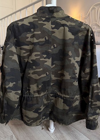 Kadın Kamuflaj Desenli Düğmeli Ceket - Görsel 2