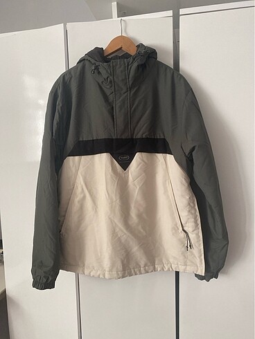 Pull Bear mont