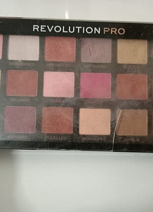 Revolution Revolution pro far paleti