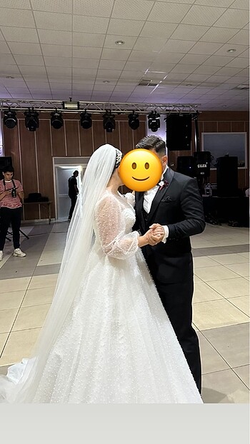 Tasarım inci işlemeli gelinlik - Görsel 5